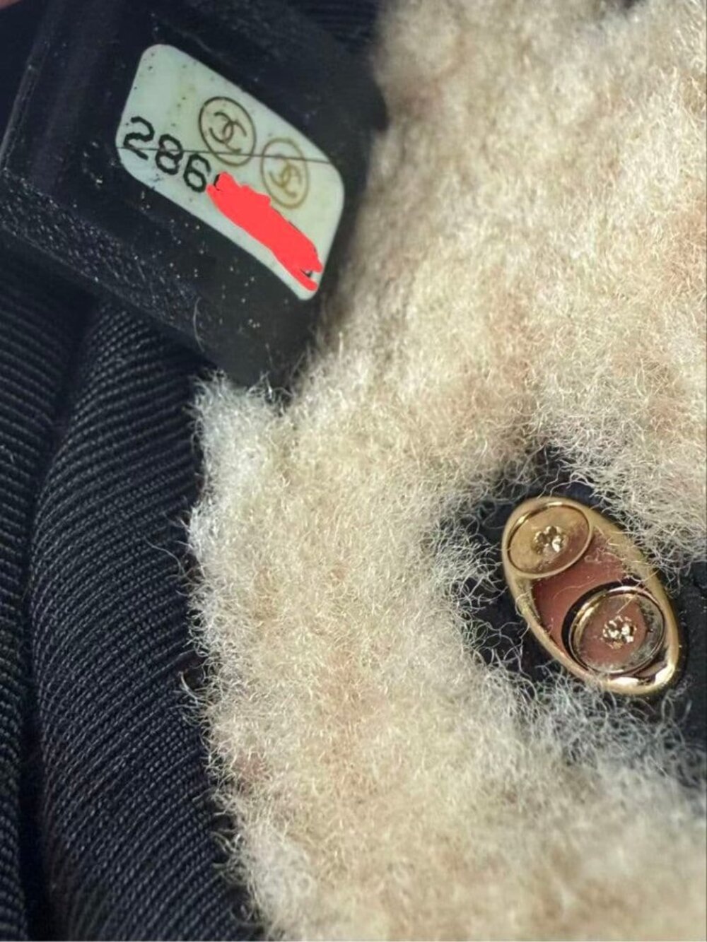 Chanel Teddy Shearling Round Bag - Picture 6 of 6